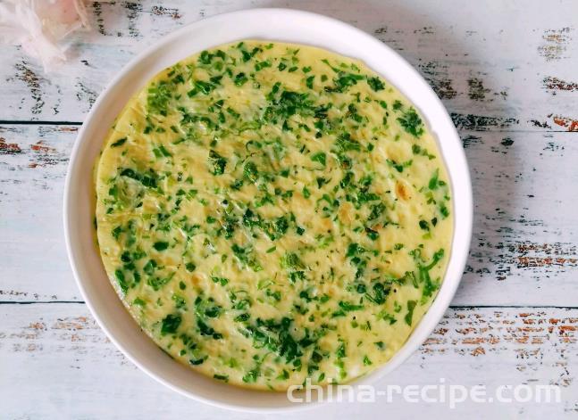 Preparation of Celery Leaf Egg Cake