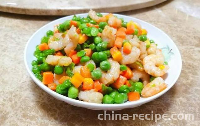 The method of stir frying shrimp with peas