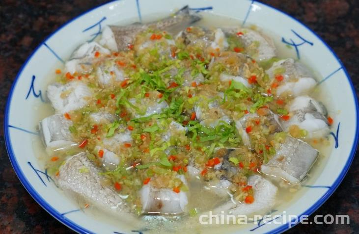 The method of steaming nine bellied fish with vermicelli