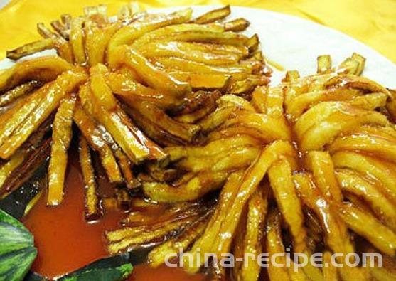 The recipe for tomato sauce, chrysanthemum, and eggplant