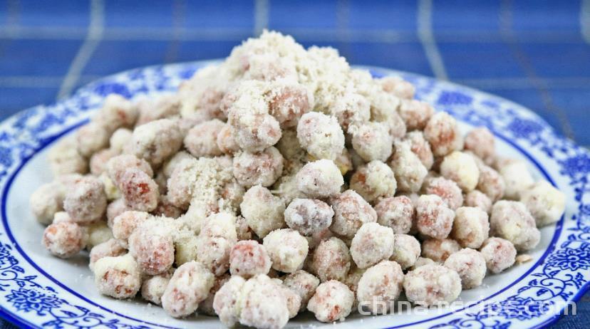 The method of hanging frost peanuts