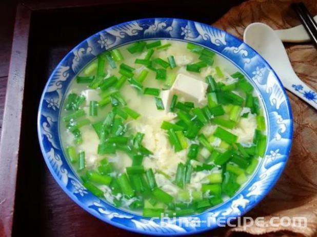 How to make shrimp skin, egg flower and leek soup