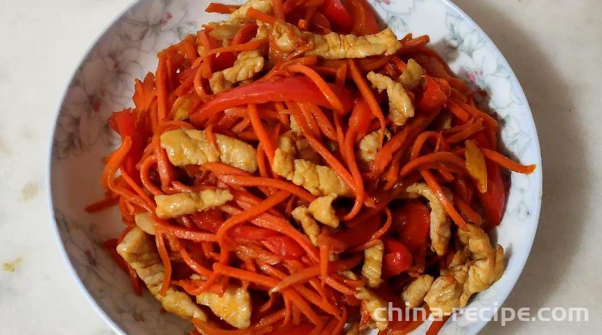 The method of stir frying pork with shredded radish