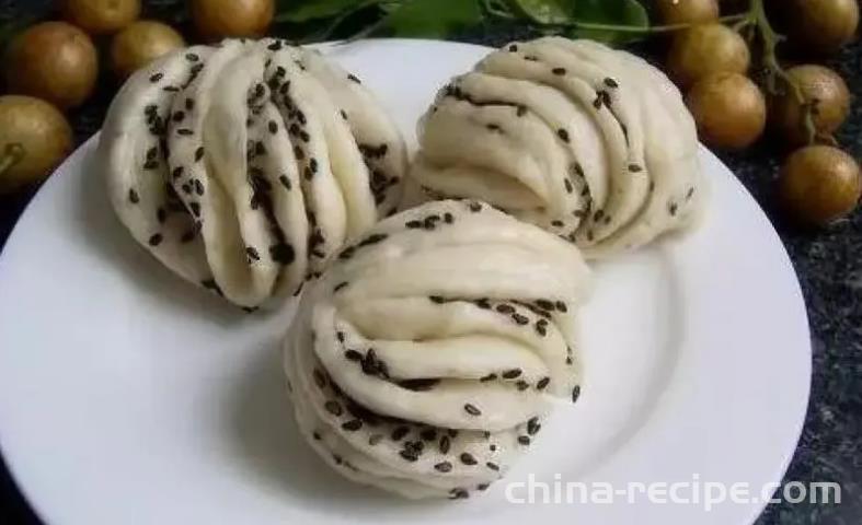 Black sesame Steamed rolls