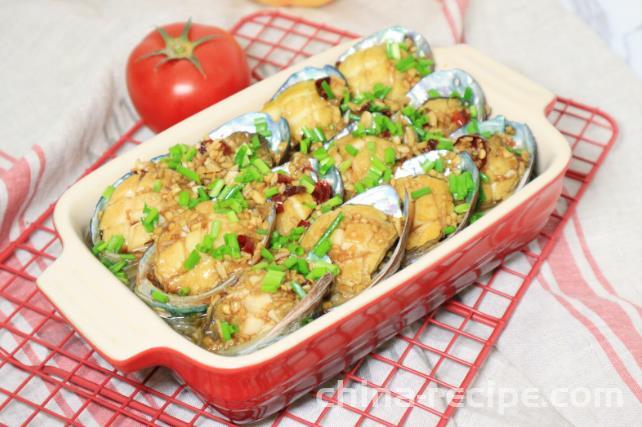 The method of steaming vermicelli with shredded abalone