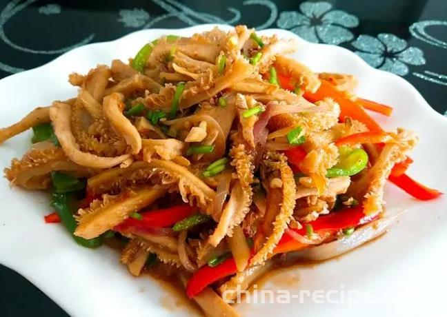 The method of stir frying beef tripe