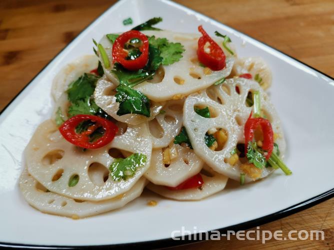 Method for making cold lotus root salad