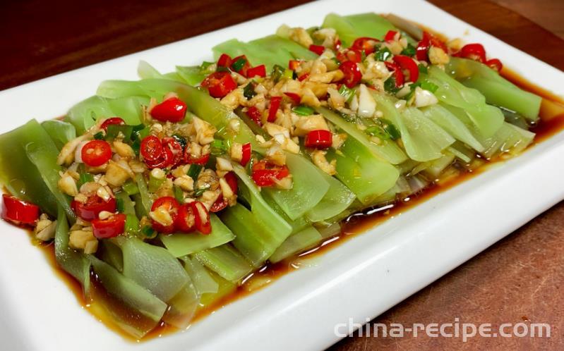 The method of refreshing stir fried lettuce