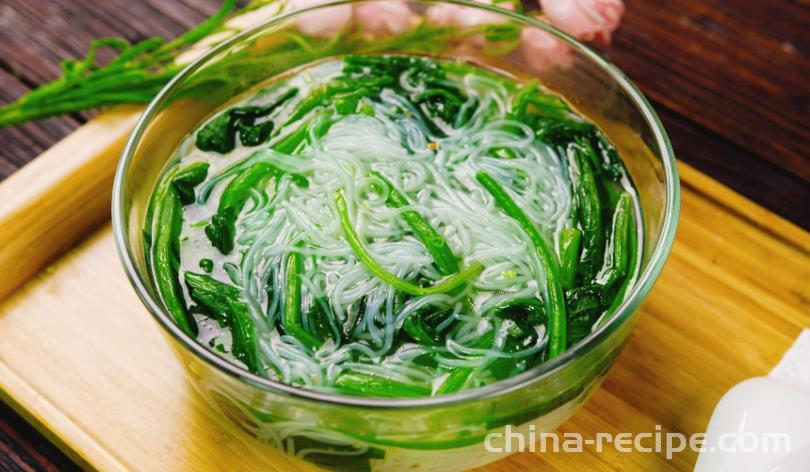 The recipe for spinach vermicelli soup