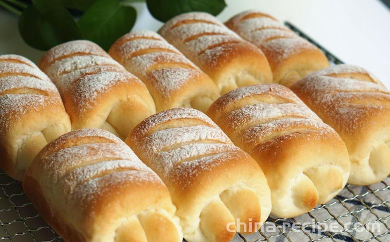 The recipe for making milk bread rolls