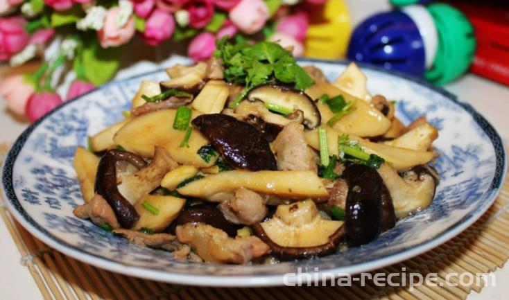 Stir fried Double Mushroom with Meat