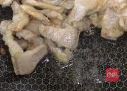 雪菜炒肉片的做法图解4