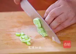 韩式牛肉年糕汤的做法图解5