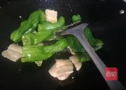 豆豉青椒炒五花肉的做法图解6