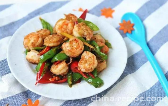 Stir fried Shrimp balls with green and red peppers