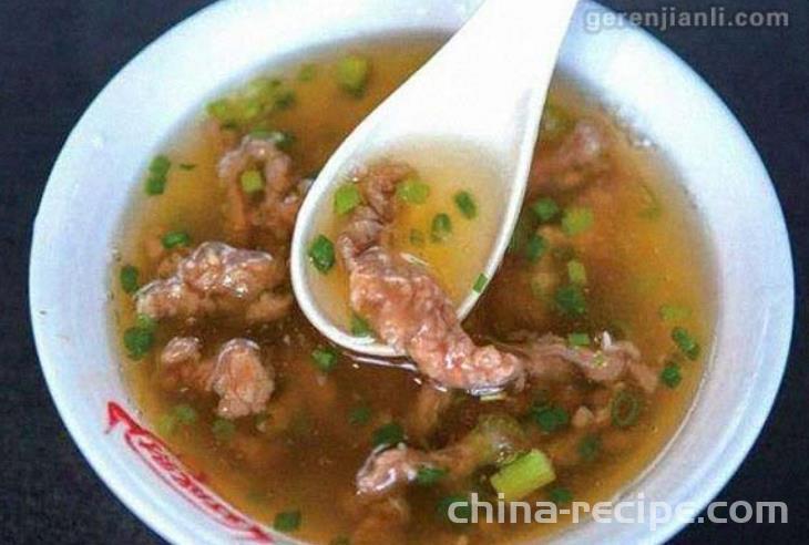 The method of manually shaking beef soup