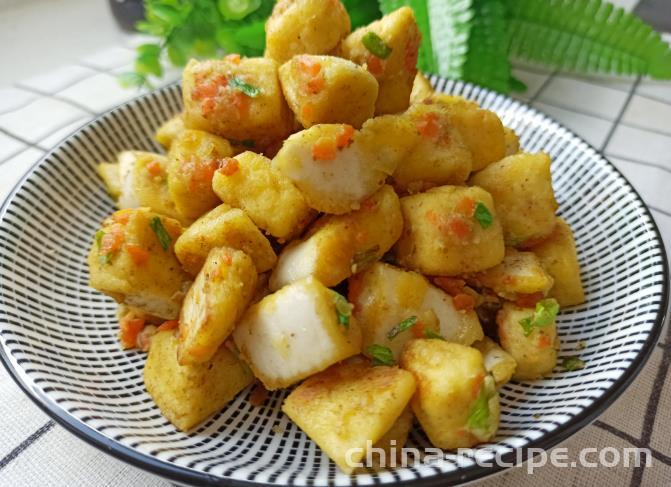 Stir fried Mantou with garlic sprouts