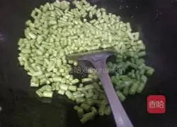 肉末酸菜炒豆角的做法图解6