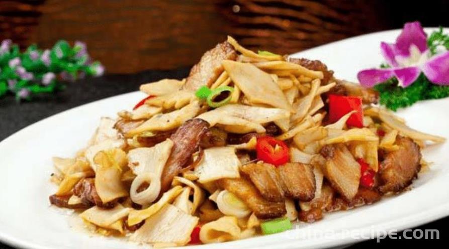 Stir fried pork with winter bamboo shoots and pickled Chinese cabbage