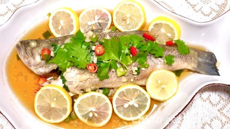 The recipe for Thai style lemon bass