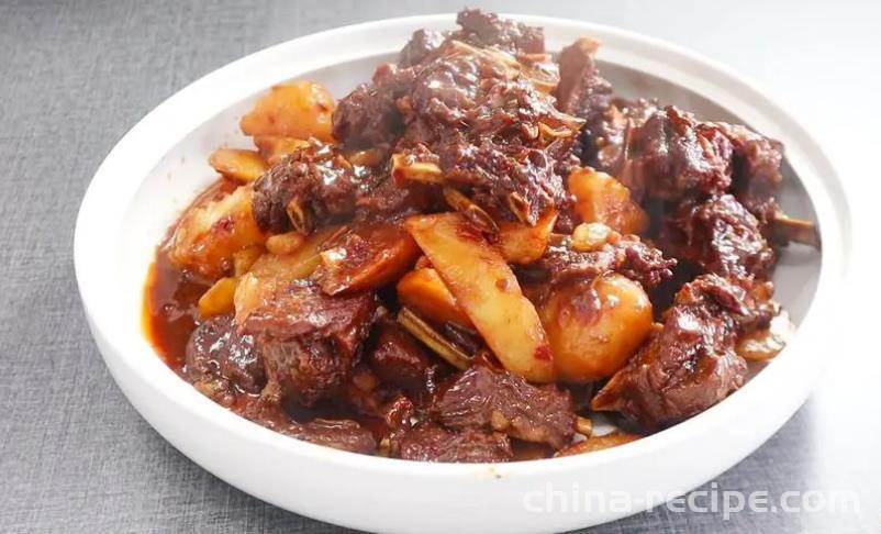 The recipe for braised lamb meat