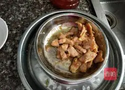 肉片炒圆椒的做法图解4