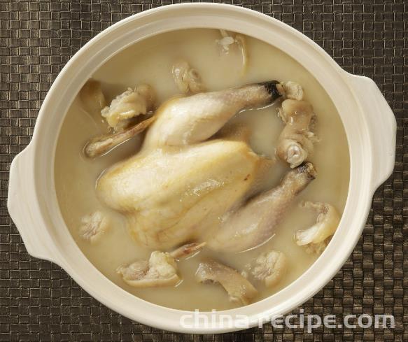 The recipe for stewing Three Yellow Chicken