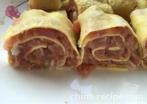 The recipe for making egg and meat rolls