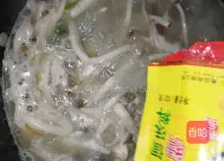 茶树菇炖鸡的做法图解15