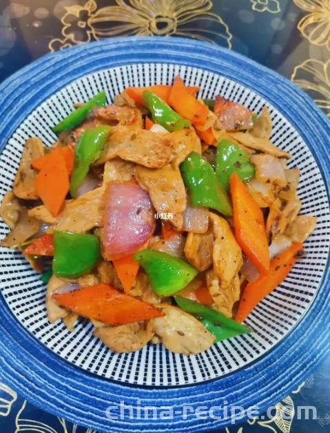 The method of stir frying vegetarian chicken wings