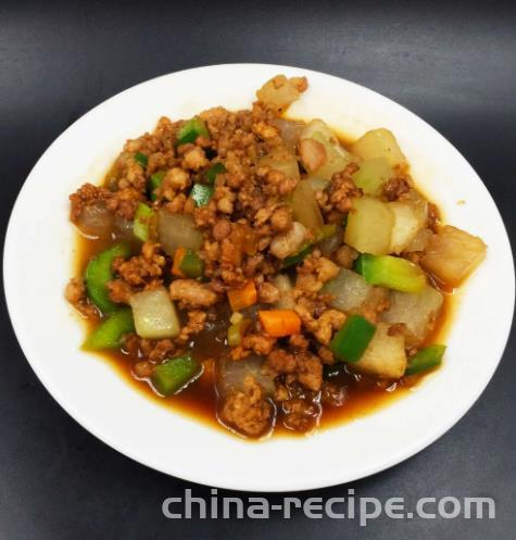 The method of steaming winter melon with minced meat