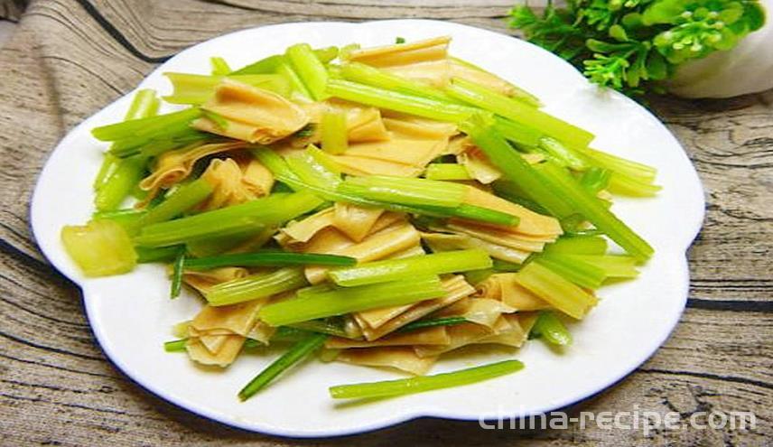 The method of making celery tofu skin