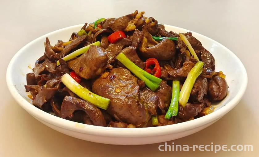 The method of stir frying pork heart