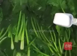 蒜狠辣菠菜的做法图解4