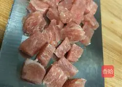 肉丁炒黄豆粒的做法图解4