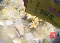 酸菜豆腐鱼的做法图解12