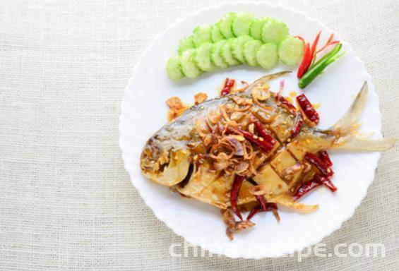 The recipe for grilling silver pomfret