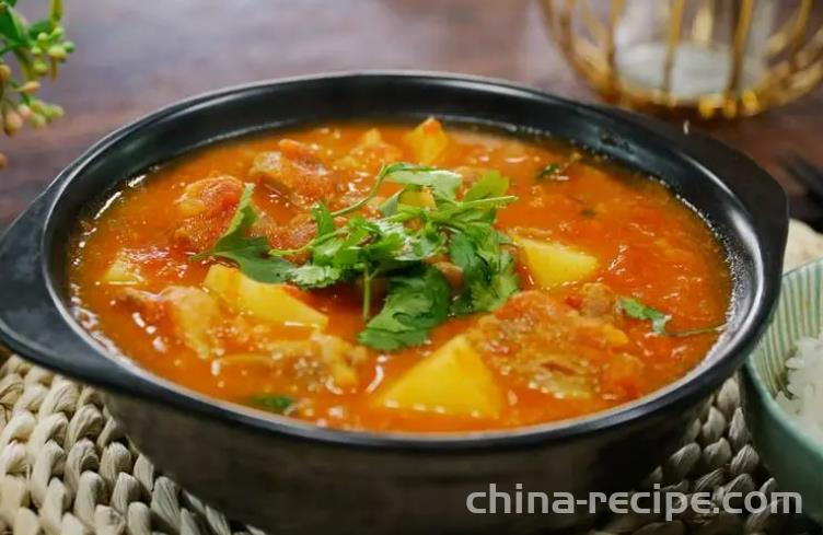 The method of stewing tomato beef brisket with vermicelli