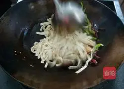 辣炒豆腐皮的做法图解5