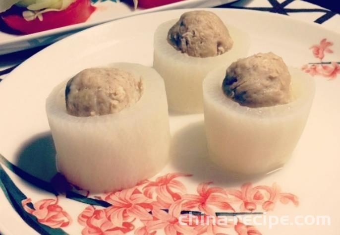 Method of Steamed Pork Balls with White Radish