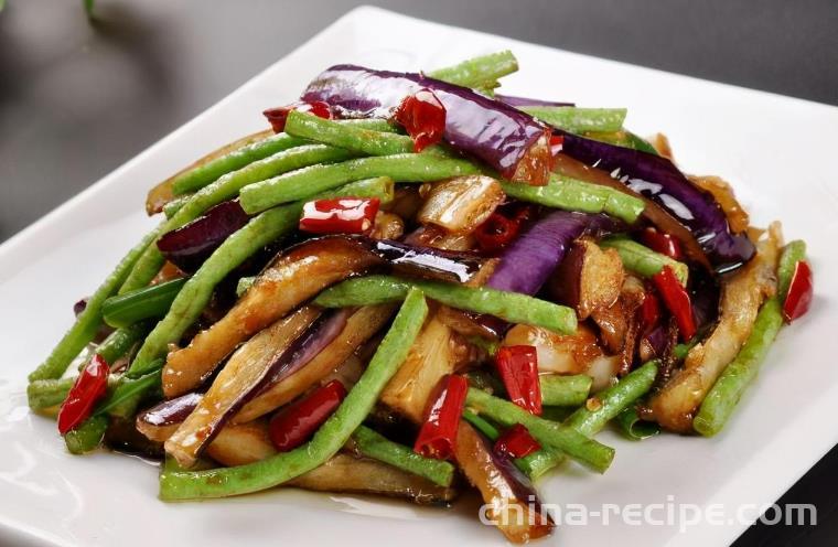 The method of cooking eggplant with green beans