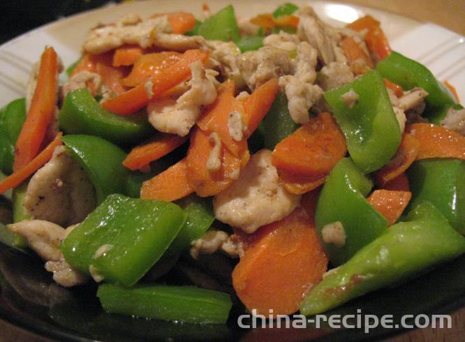 The method of stir frying carrots with chili peppers