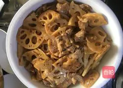 五花肉炒藕的做法图解5