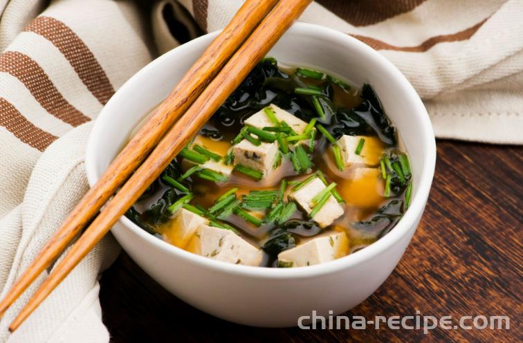 The recipe for kelp tofu soup