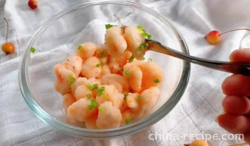 The method of preparing fresh shrimp balls as a complementary food