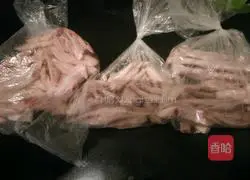 卤凤爪鸡翅尖的做法图解1