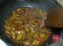 莴笋土豆胡萝卜烧五花肉的做法图解7