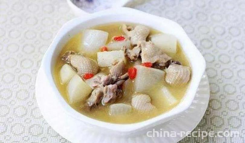 The recipe for whole duck radish soup