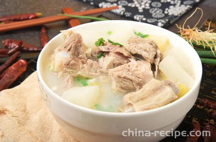 The method of making health preserving pork rib soup