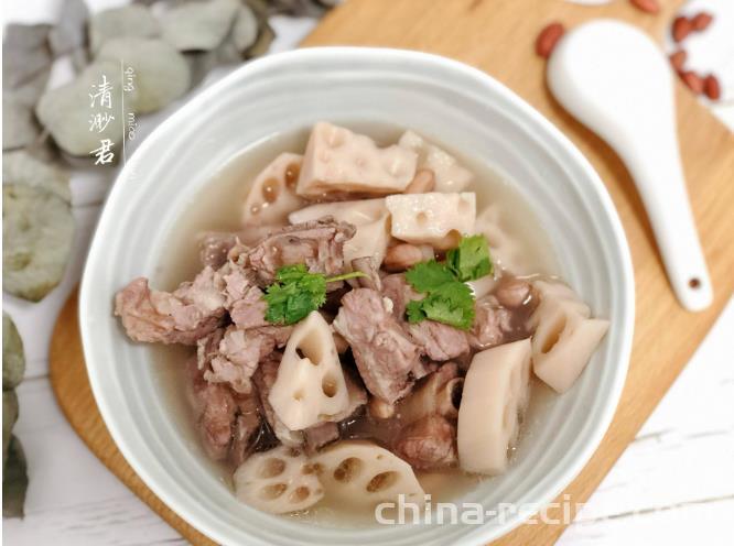 The recipe for peanut, lotus root, and pork rib soup